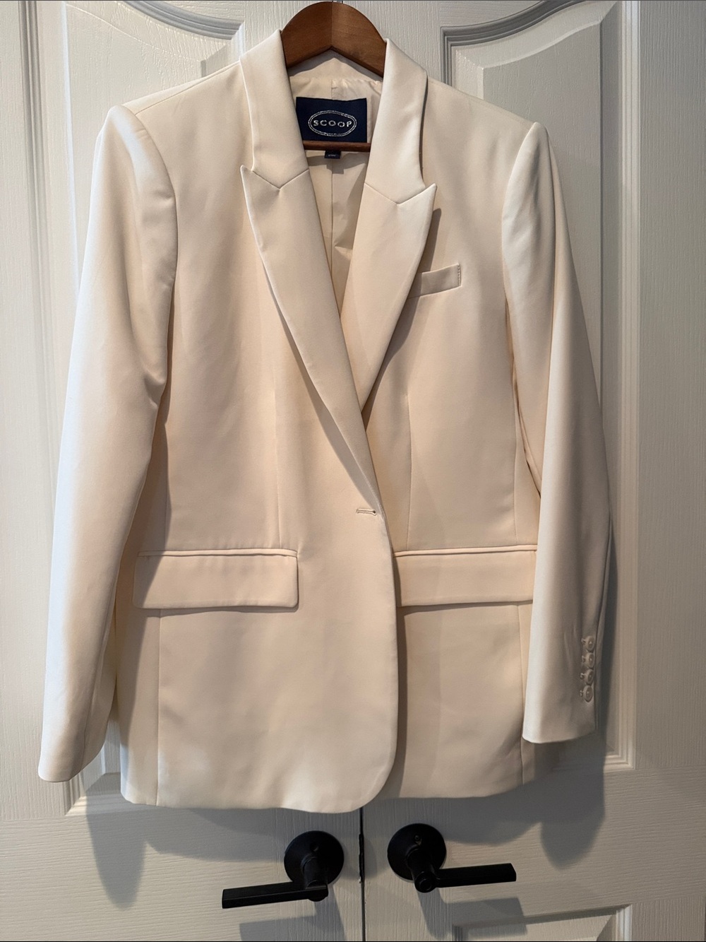 Cream Blazer size 12-14 Large